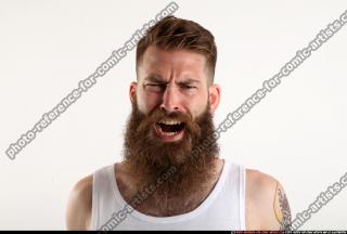 Oscar Angry Face Expression 02